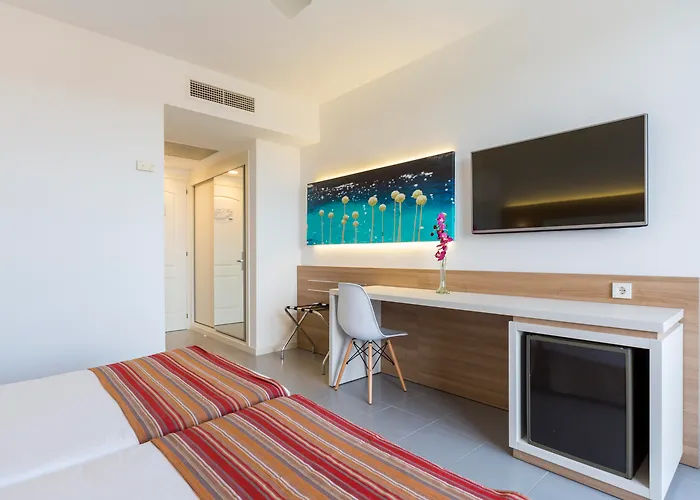 Globales Mediterrani Hotel Cala Blanca (Menorca)