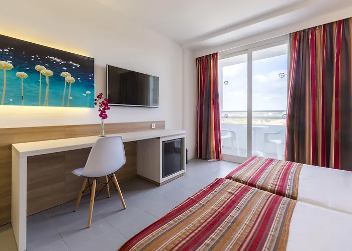 Globales Mediterrani Hotel 4*