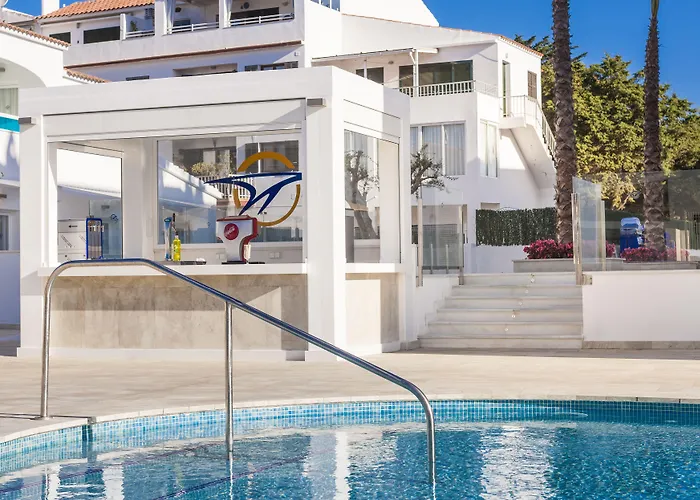 Globales Mediterrani Hotel 4*