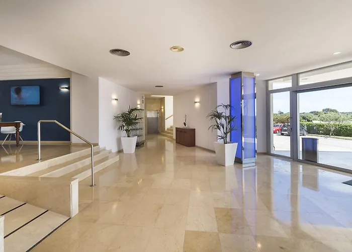 Отель Globales Mediterrani Кала-Бланка